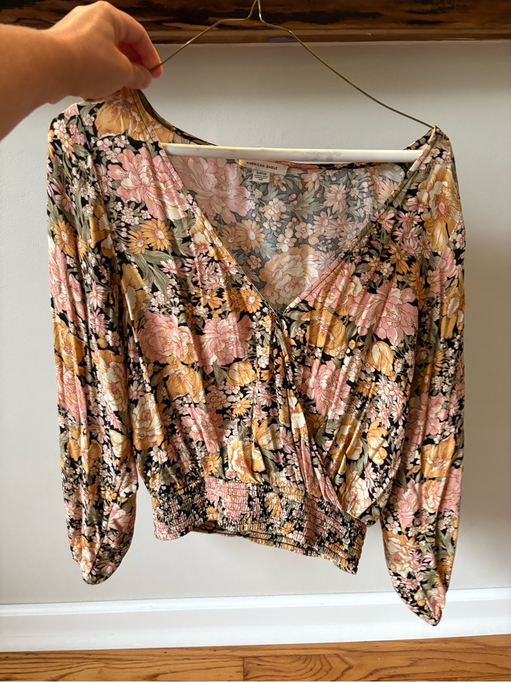 American Eagle Outfitters Floral Wrap Crop Top in Pink & Mustard on Black